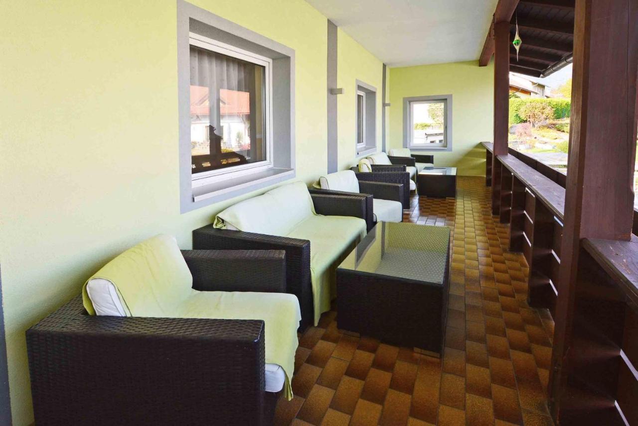 Gemuetliches Apartment In Ruhelage Villach Kültér fotó