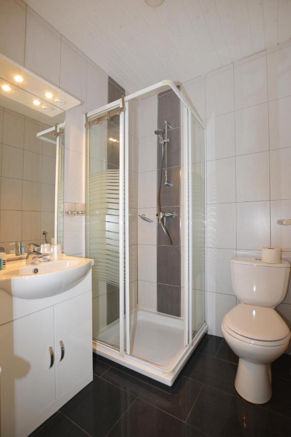 Gemuetliches Apartment In Ruhelage Villach Kültér fotó